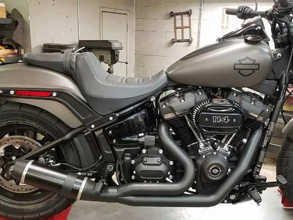 Bob Cat 2-into-1 Exhaust - Black with Carbon Fibre Sleeve Muffler. Fits Softail 2018up Non-240 Tyre Models. - Image 3