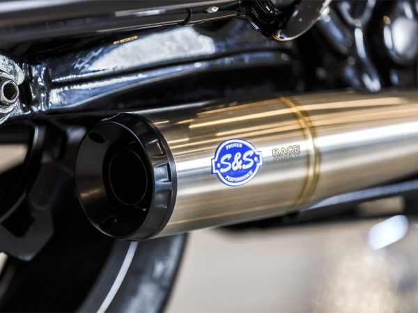 2-into-1 Diamondback Exhaust - Stainless with Black End Cap. Fits Touring 2017up. - Image 3