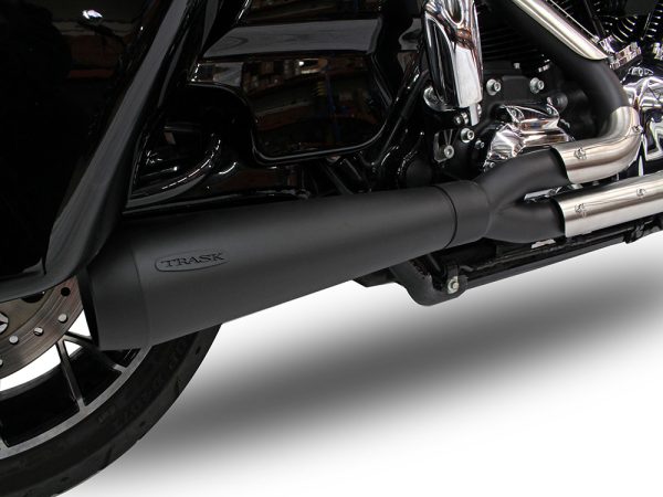 Assault 2-into-1 Exhaust - Black. Fits Touring 2017up. - Image 2