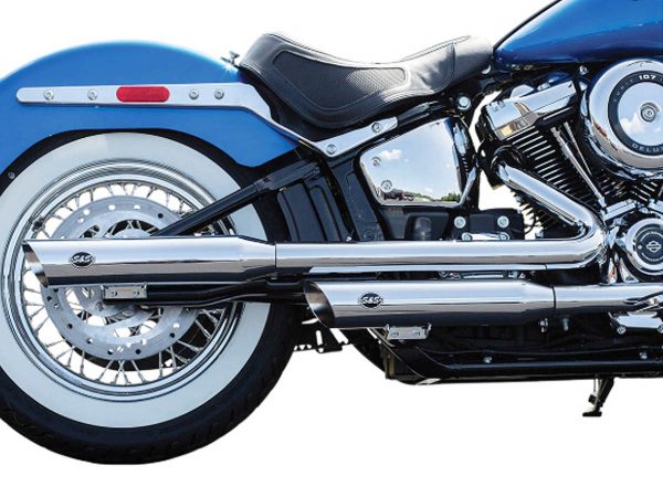 3-1/2in. Slash Cut Slip-On Mufflers - Chrome. Fits Heritage Classic 2018up & Deluxe 2018-2020