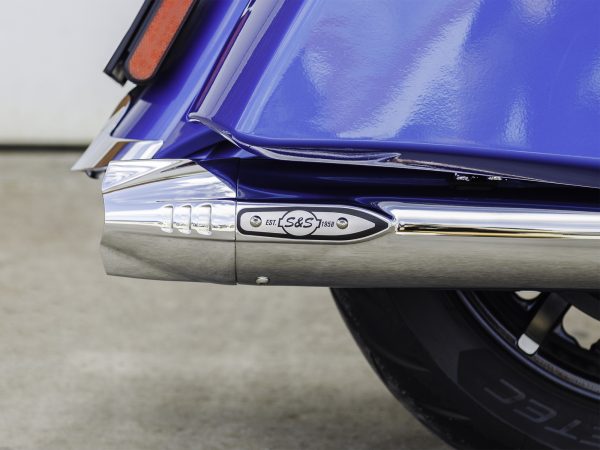 Fishtail 4in. Slip-On Mufflers - Chrome with Chrome End Caps. Fits Indian Big Twin 2014up with Hard Saddle Bags. - Image 3