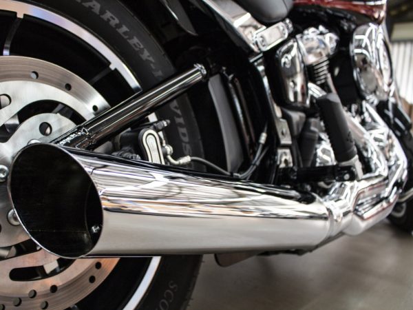 Low Cat 2-into-1 Exhaust - Chrome. Fits Softail 2018up Non-240 Tyre Models. - Image 2