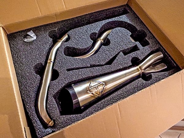 2-into-1 Cutback Exhaust - Stainless Steel with Black End Cap. Fits Dyna 2006-2017 - Image 2