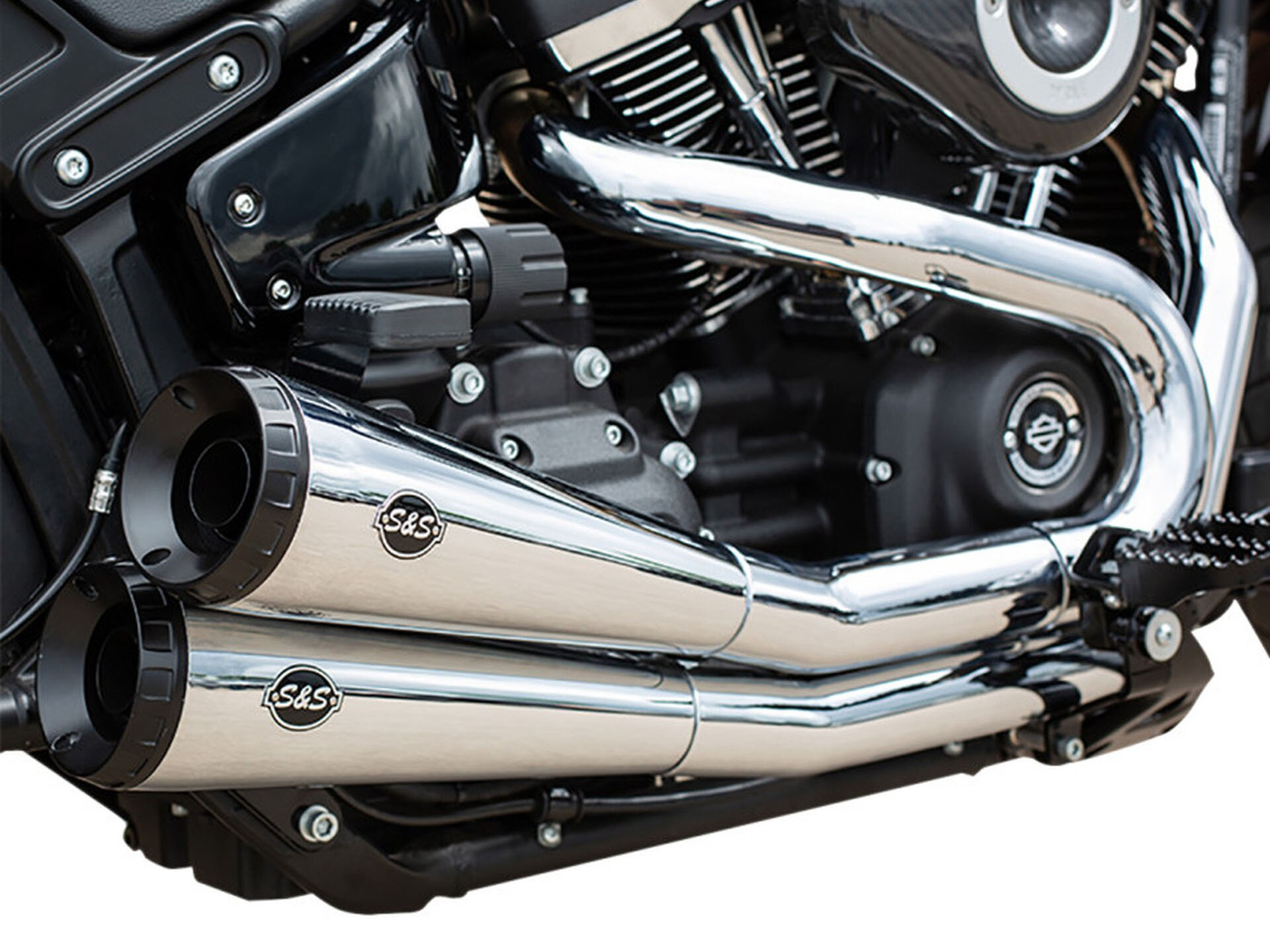 Grand National 2-into-2 Exhaust - Chrome with Black End Caps. Fits Street Bob, Low Rider, Slim, Fat Bob & Deluxe 2018-2024 - Image 2
