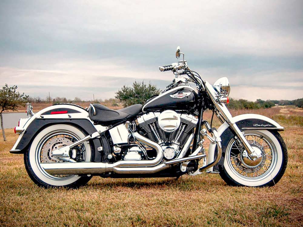 Fat Cat 2-into-1 Exhaust with Straight Muffler - Chrome. Fits Softail 1986-2017. D&D EXHAUST