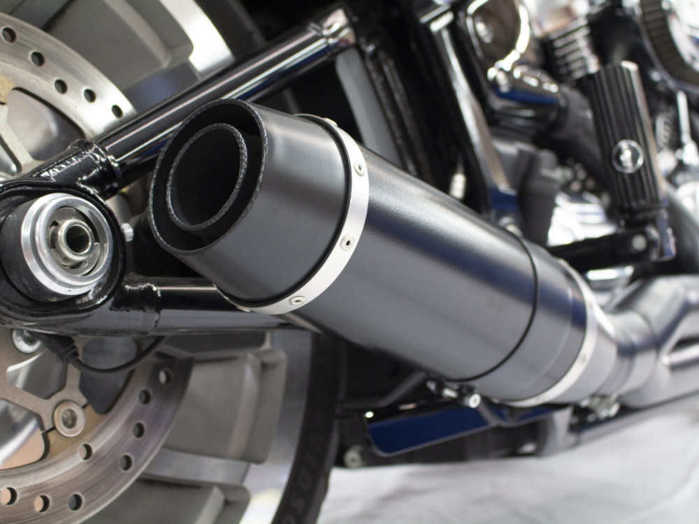 Bob Cat 2-into-1 Exhaust - Black with Black Satin Sleeve Muffler. Fits Breakout & Fat Boy 2018up & FXDR 2019up. D&D EXHAUST - Image 2