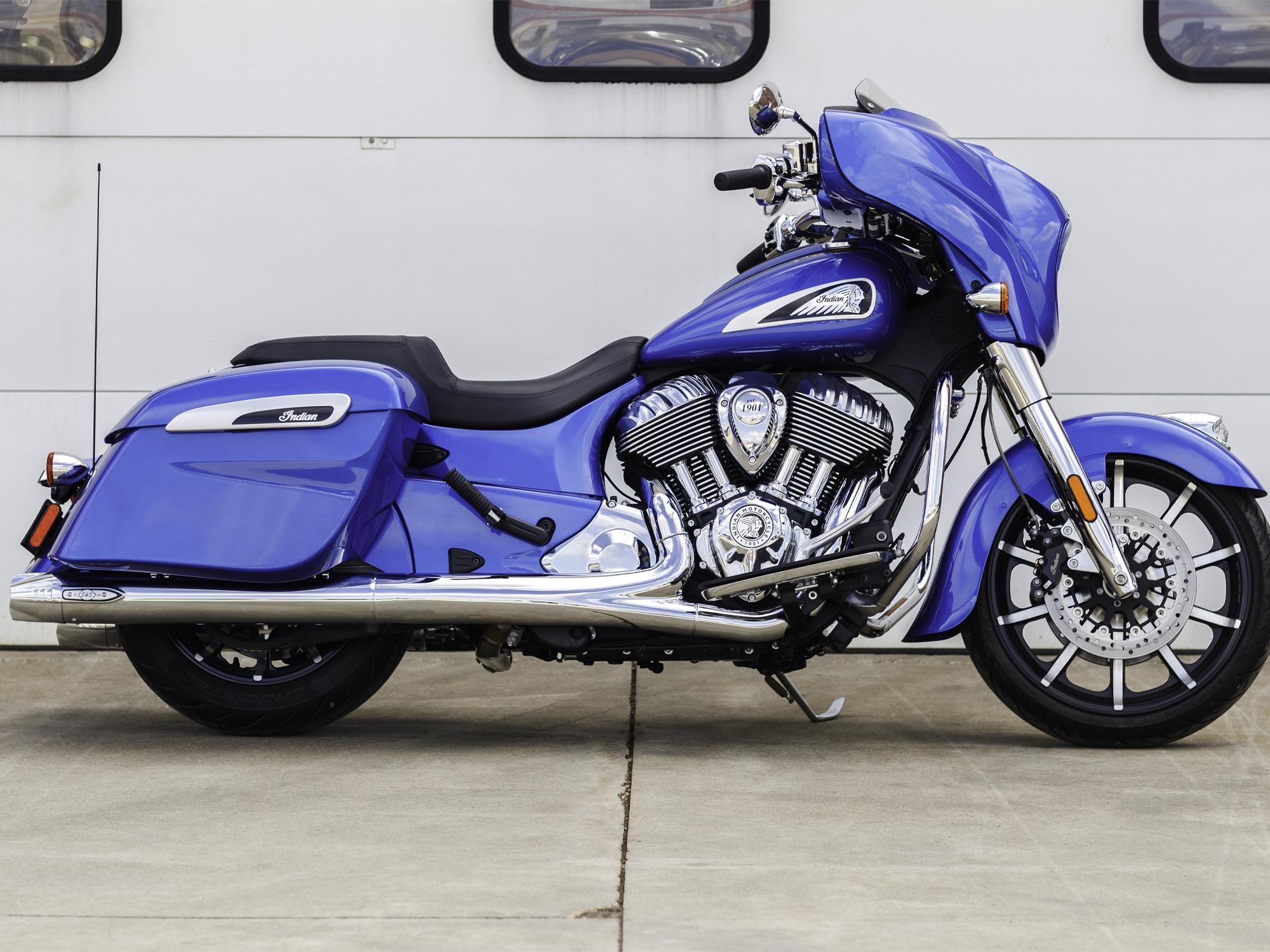 Fishtail 4in. Slip-On Mufflers - Chrome with Chrome End Caps. Fits Indian Big Twin 2014up with Hard Saddle Bags. S&S - Image 2
