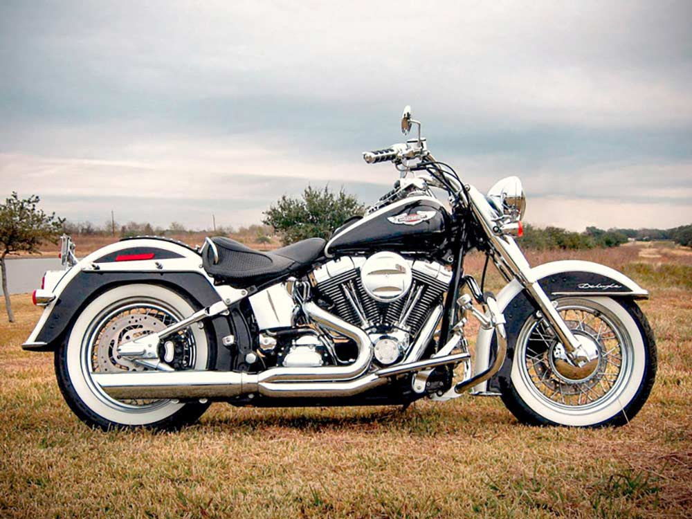 Fat Cat 2-into-1 Exhaust with Straight Muffler - Chrome. Fits Softail 1986-2017. D&D EXHAUST