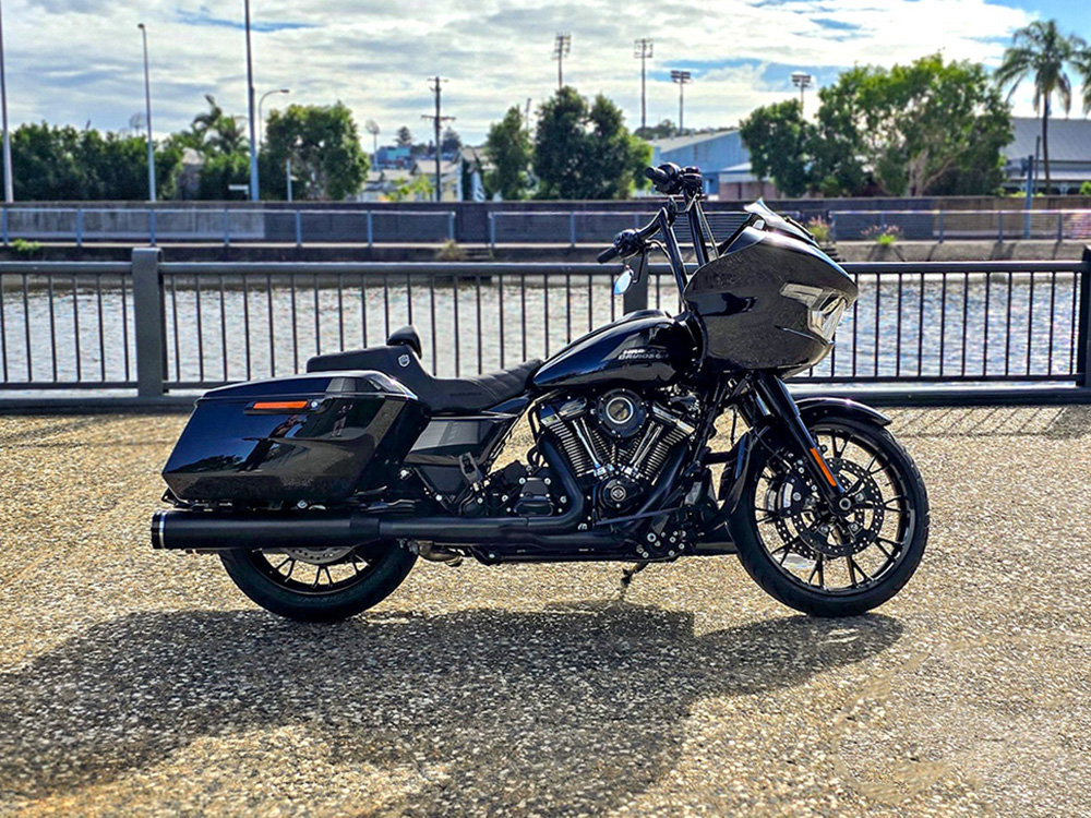 4-1/2in. Tracer Slip-On Mufflers - Black with Black End Caps. Fits Touring 2017up. Khrome Werks - Image 2
