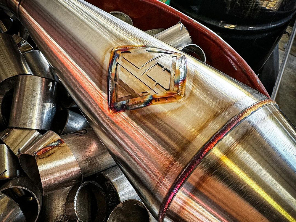 2-into-1 4.5in. Works Edition Big Bore Exhaust - Stainless Steel. Fits Dyna 1999-2005 SP Concepts EXHAUST - Image 3