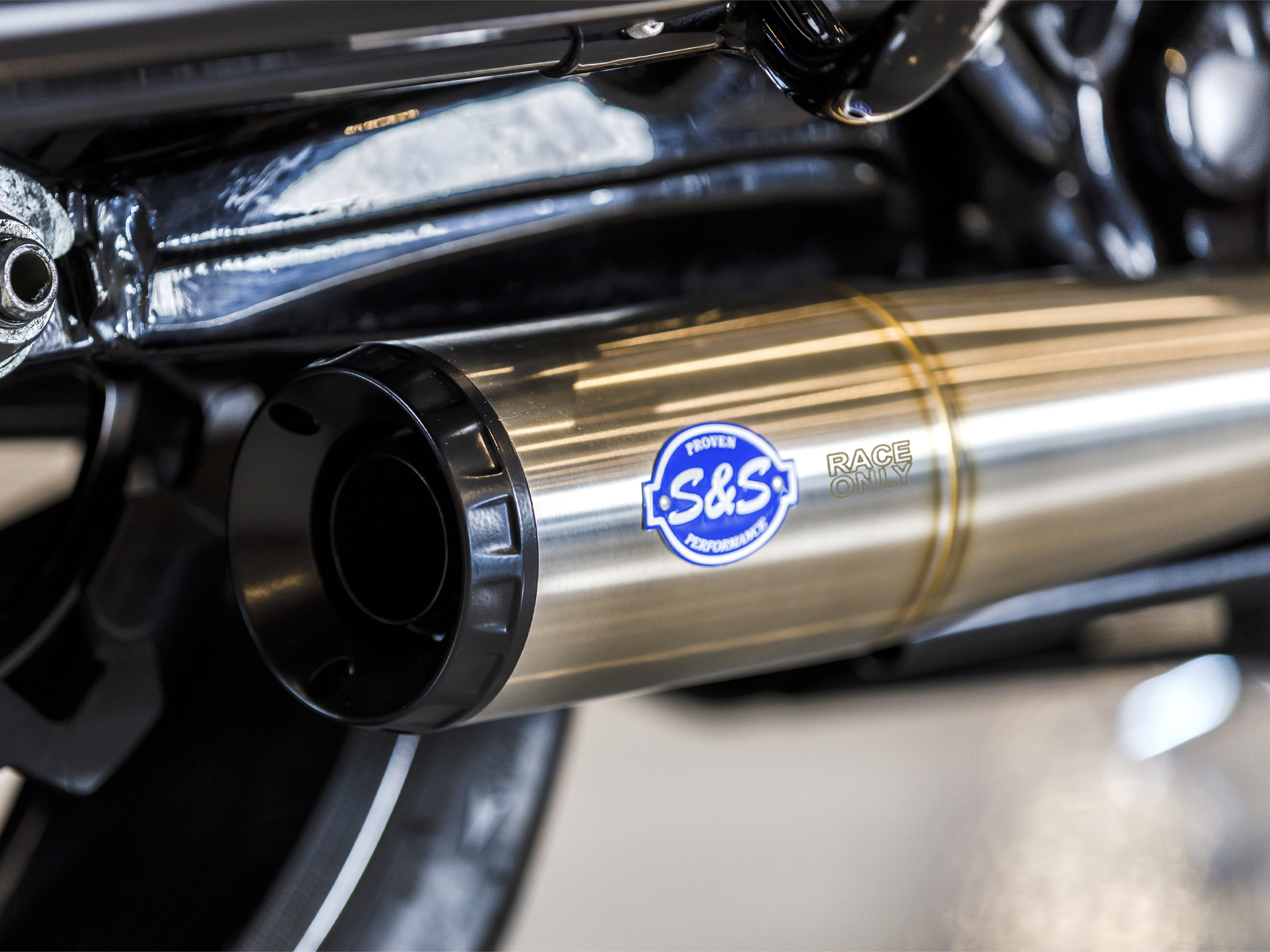 2-into-1 Diamondback Exhaust - Stainless with Black End Cap. Fits Touring 2017up. S&S - Image 3