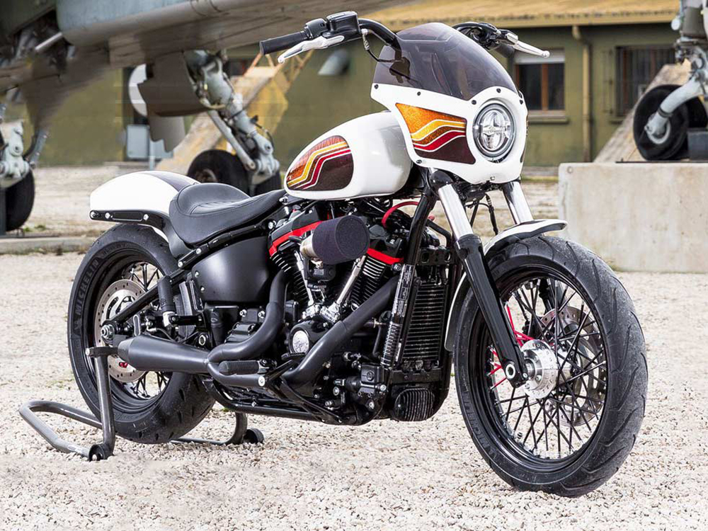 Megaphone Gen II 2-into-1 Exhaust - Black. Fits Softail 2018-2024 with Non-240 Rear Tyre. TWO BROTHERS RACING EXHAUST - Image 4